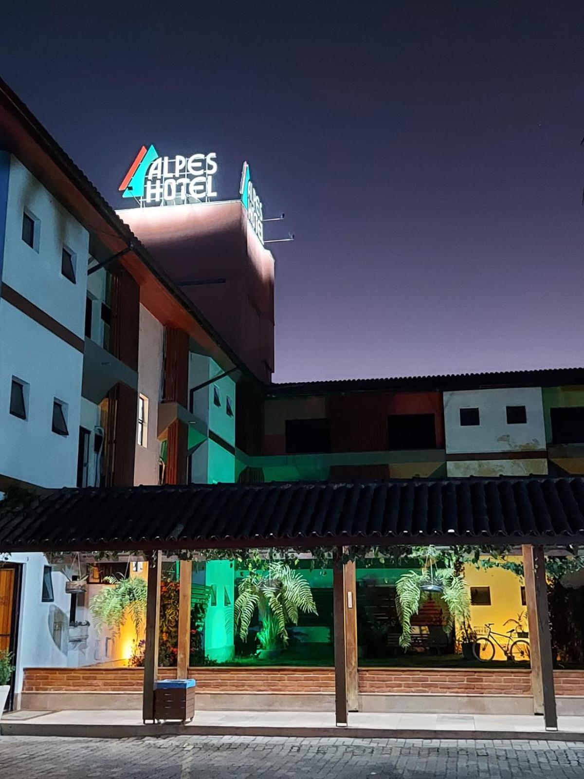 Alpes Hotel Venda Nova do Imigrante Exterior foto